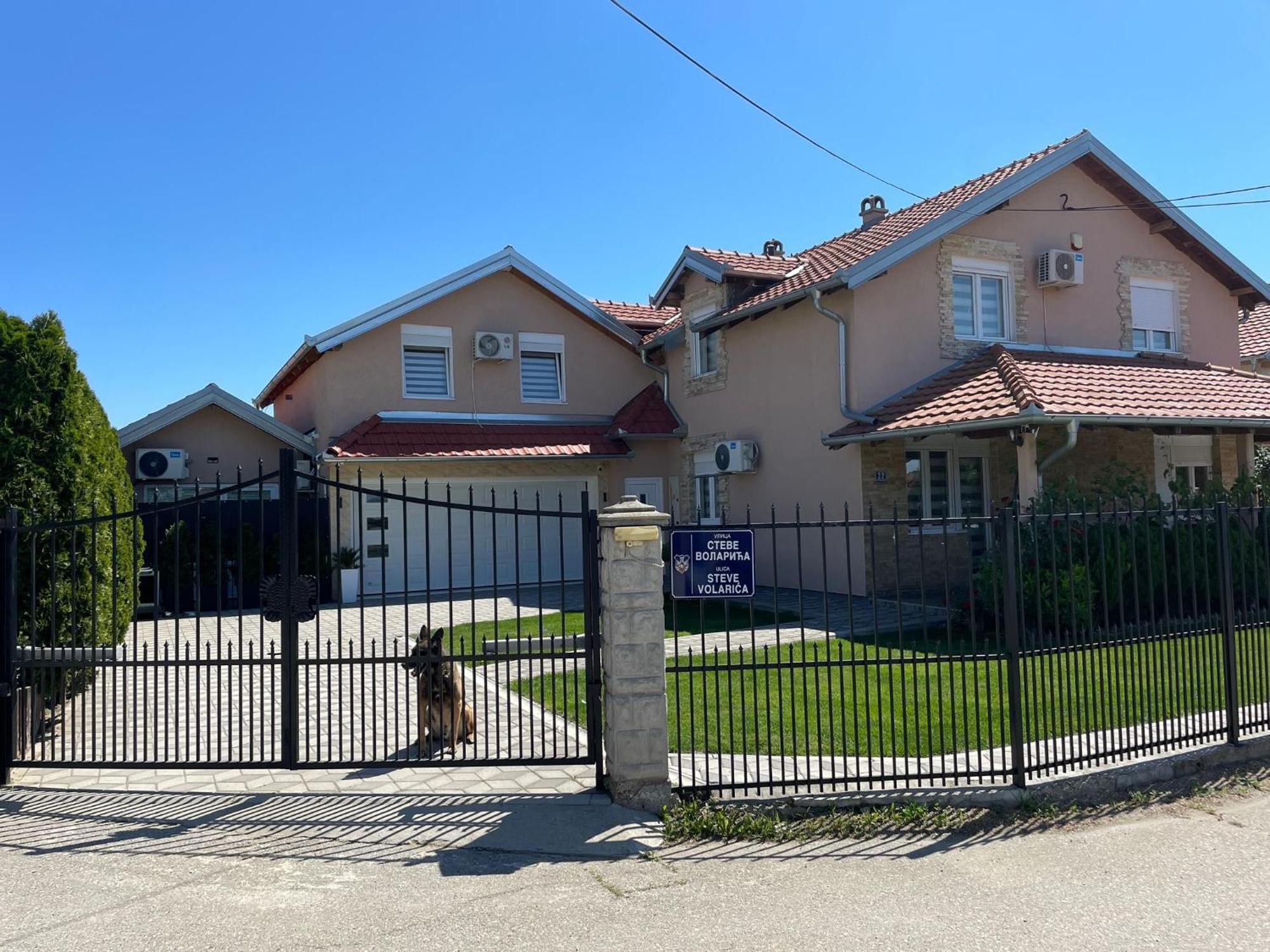 Apartman Diamond Lux Surcin Экстерьер фото