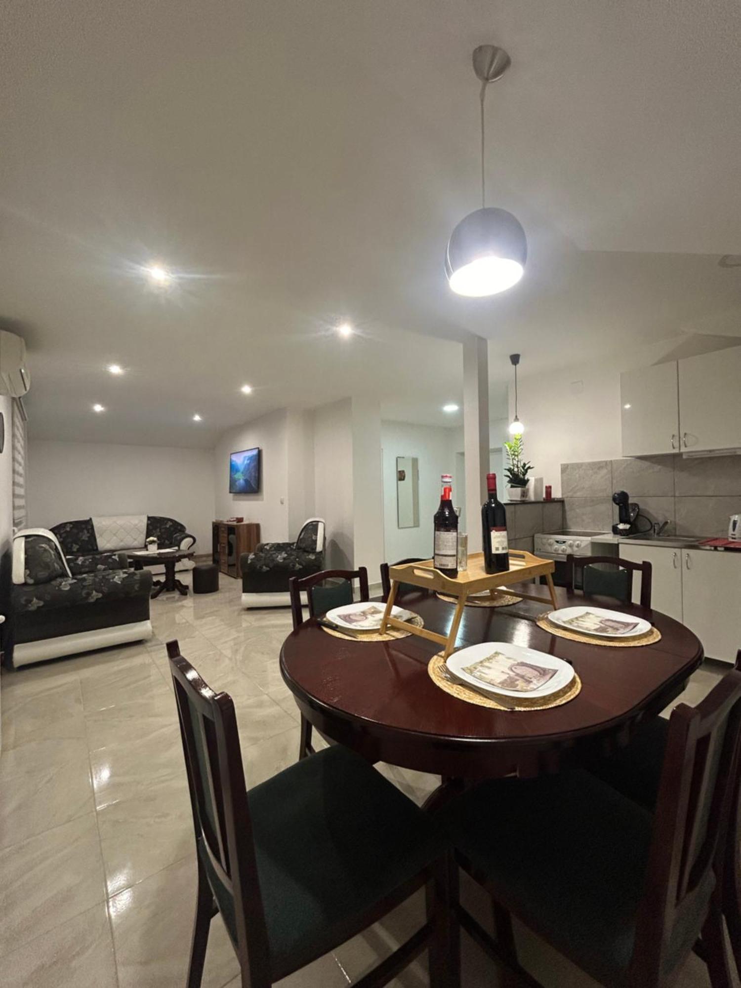 Apartman Diamond Lux Surcin Экстерьер фото