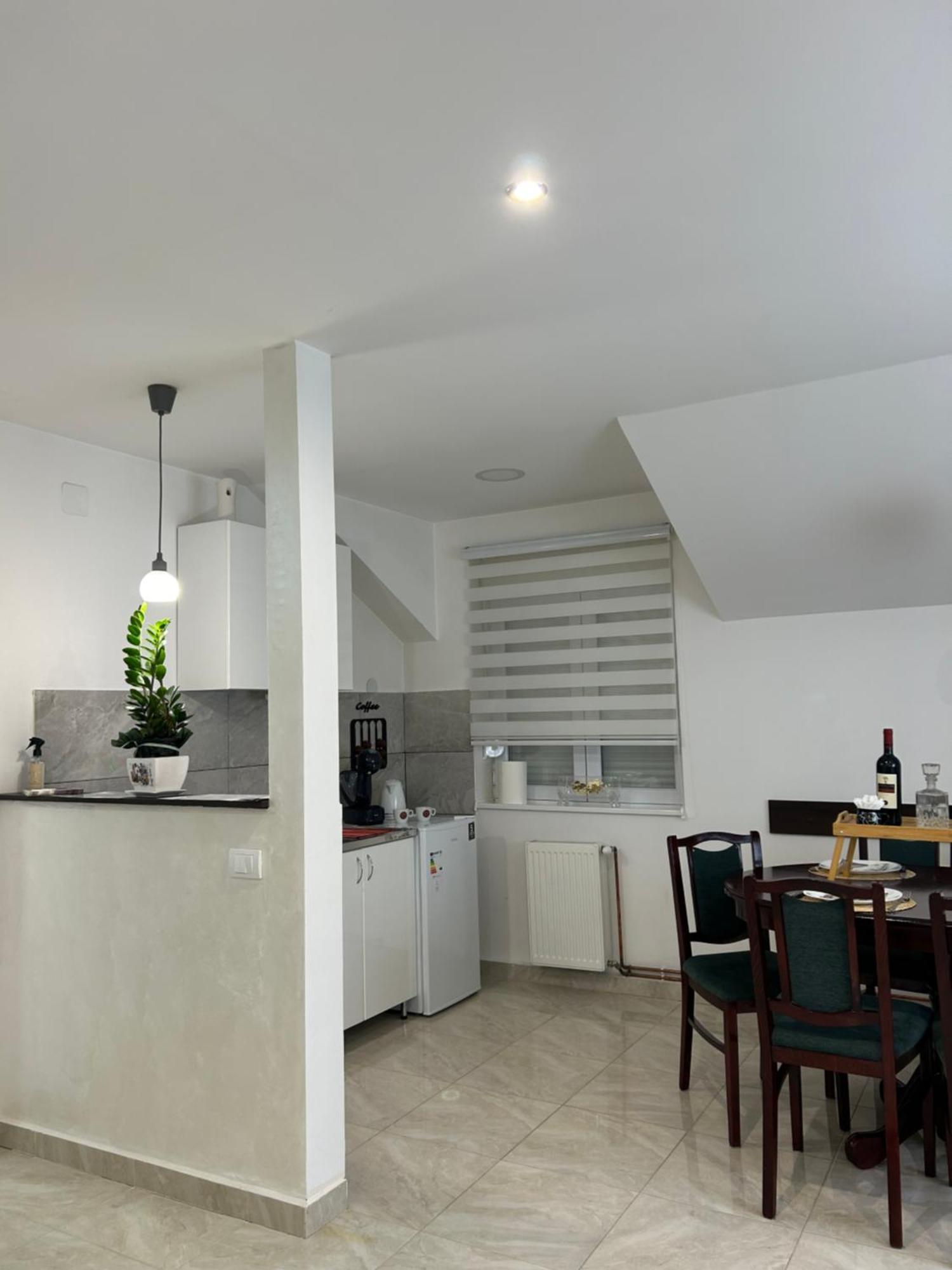Apartman Diamond Lux Surcin Экстерьер фото