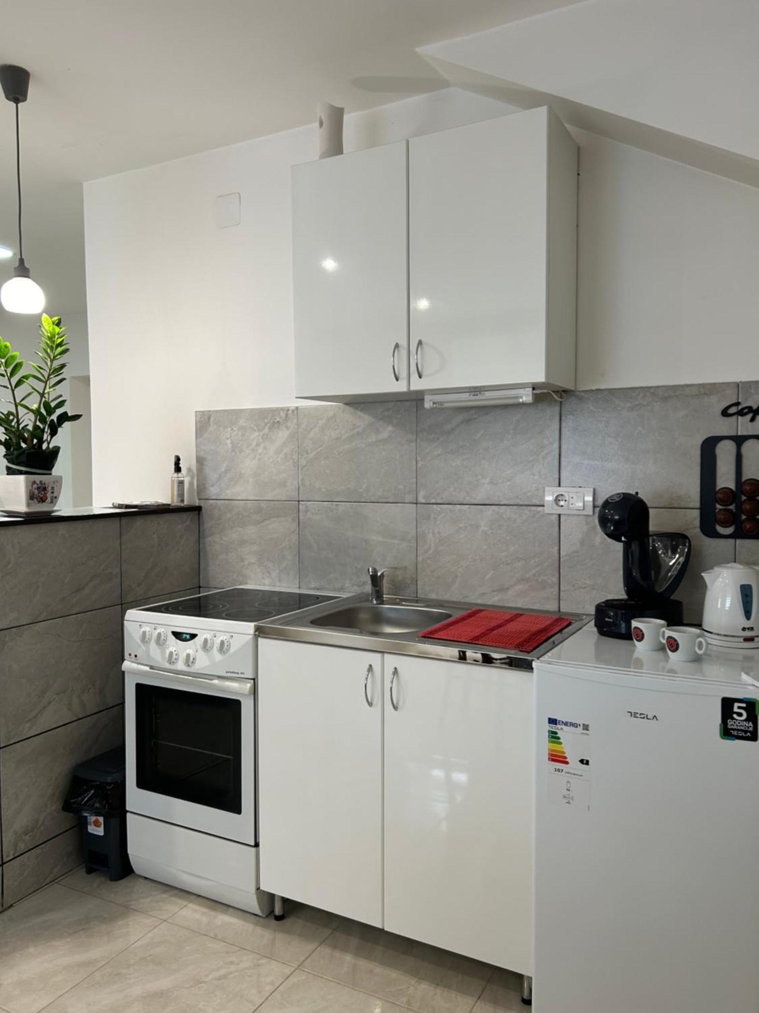 Apartman Diamond Lux Surcin Экстерьер фото