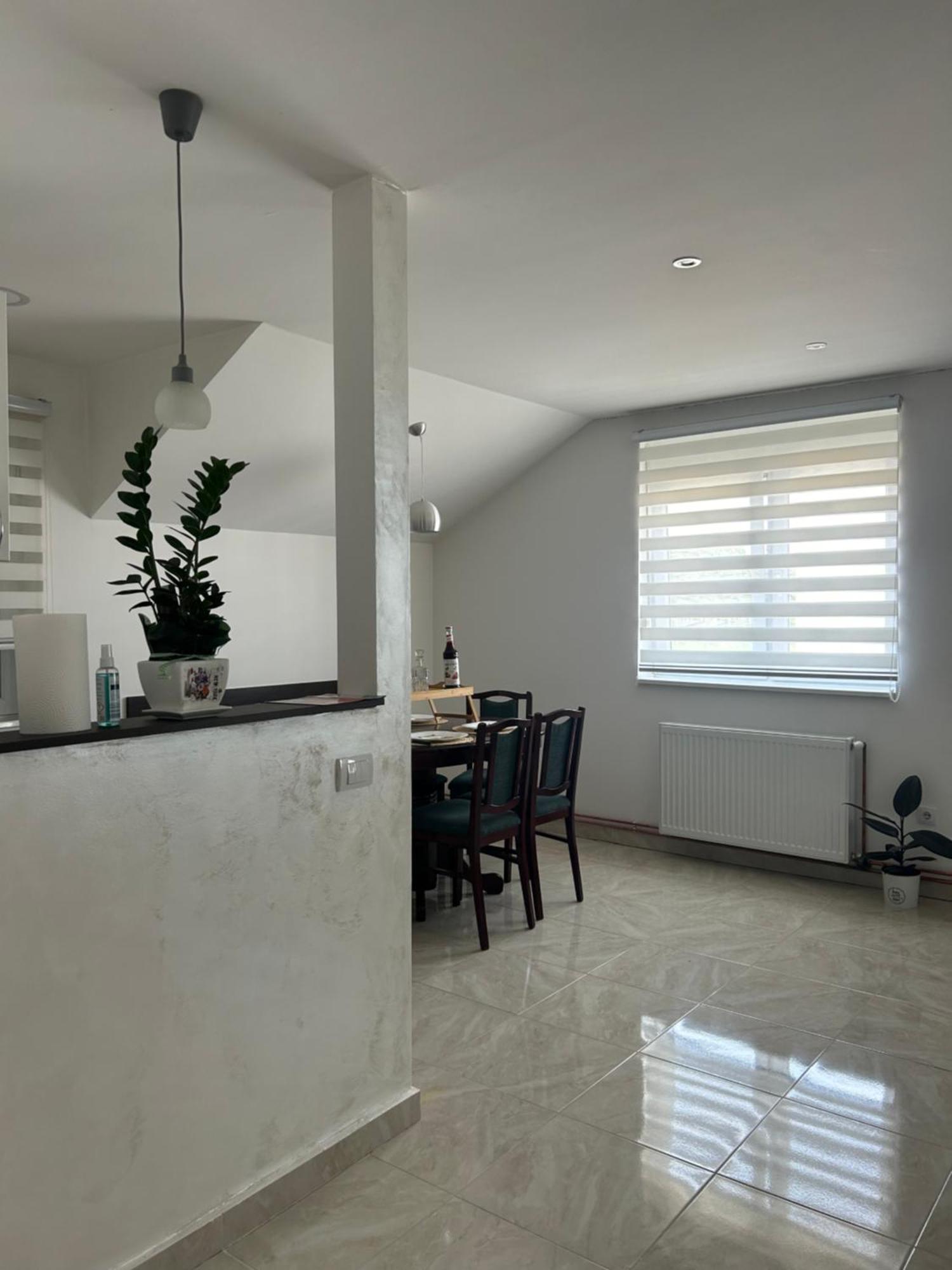 Apartman Diamond Lux Surcin Экстерьер фото