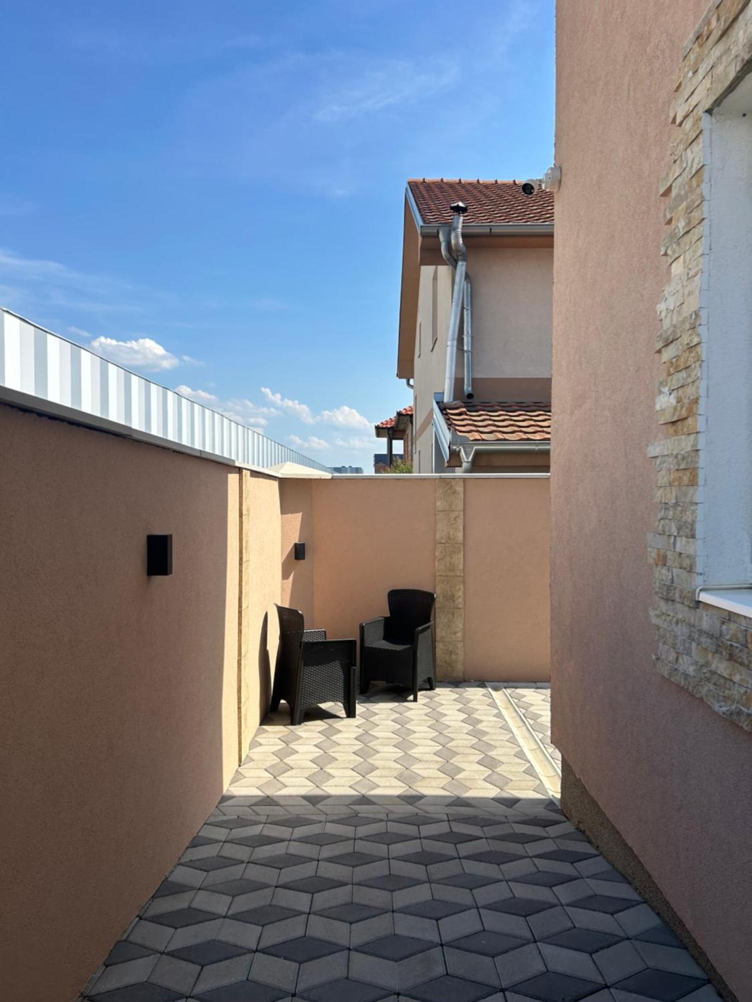 Apartman Diamond Lux Surcin Экстерьер фото