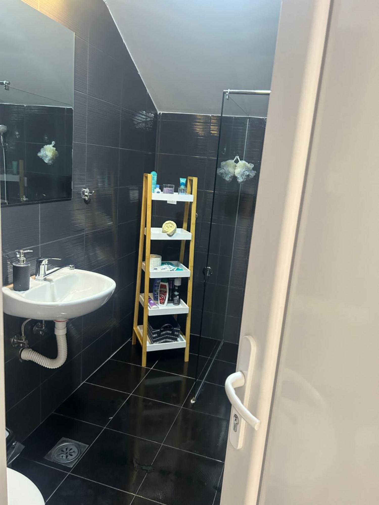 Apartman Diamond Lux Surcin Экстерьер фото